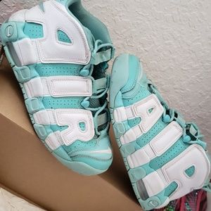 Nike Uptempo